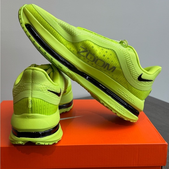 Nike Men's Pegasus Premium - Picture 2 of 5